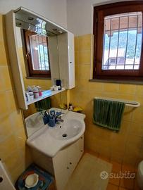 MOBILE BAGNO CON LAVABO E SPECCHIO