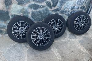 Pneumatici 4 stagioni per Fiat Panda