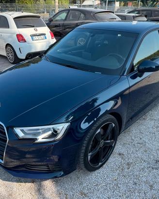 AUDI - A3 - SPB 35 TFSI COD S tronic Admired - FIN