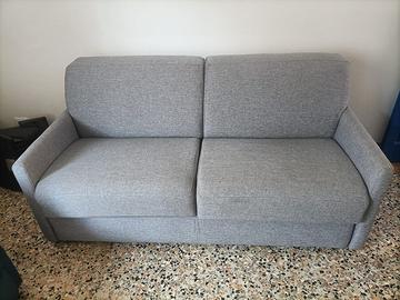 DIVANO LETTO POLTRONE & SOFA’ COME NUOVO