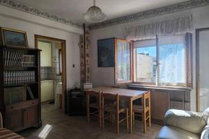 Appartamento di 100 m² con 4 locali e box auto a N