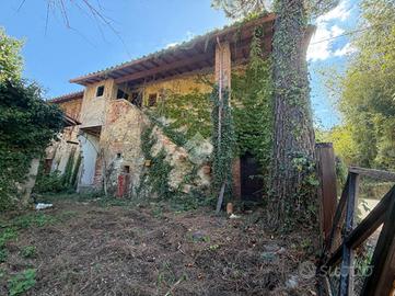 PORZIONE DI BIFAMILIARE A CAVRIGLIA
