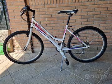 Bicicletta ragazza 