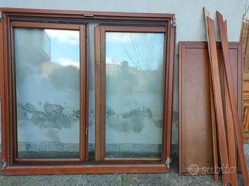 Finestra in legno