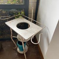 Vari lavandini antichi