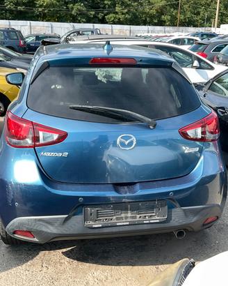 MAZDA 2 PER RICAMBI