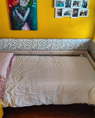 Letto singolo sopraelevabile per camerette
