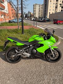 Kawasaki r6 del 2011