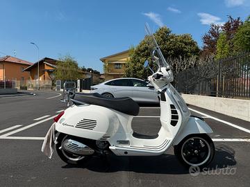 Vespa Gts 300
