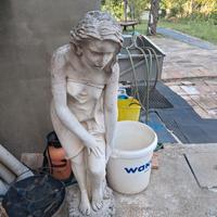 statua donna per giardino 