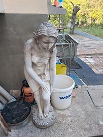 statua donna per giardino 