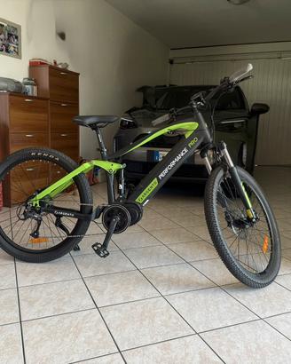 Bicicletta pedalata assistita
