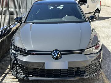 Golf GTI come nuova (DCC, tetto, iq light, 19”)
