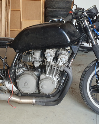 Honda cb 750