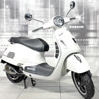 Piaggio Vespa GTS 300 Super Abs