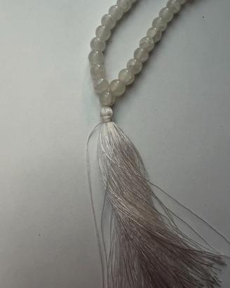 Mala collana in quarzo latteo