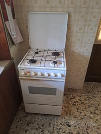 cucina e forno a gas