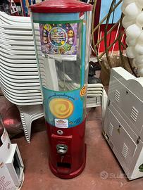 Distribuore meccanico palline sorprese