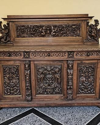 Mobile rinascimentale