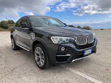 BMW X4 xDrive20d - allestimento xline