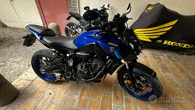 Yamaha MT -07 Ivon blue 2024 pari a nuovo-6000 km