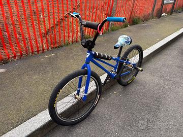 Wheelie bike