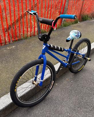 Wheelie bike