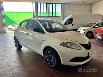 Lancia Ypsilon 1.0 FireFly 5 porte S&S Hybrid Ecoc