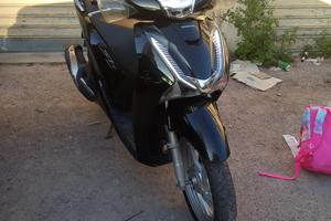 sh150/2017 nero lucido