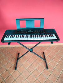 Tastiera Yamaha PSR-E273