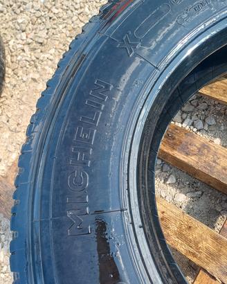 Pneumatici XT4 Michelin
