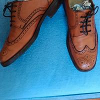 scarpa elegante da uomo suola vibram.