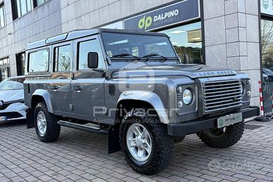 LAND ROVER Defender 110 2.4 TD4 Station Wagon SE