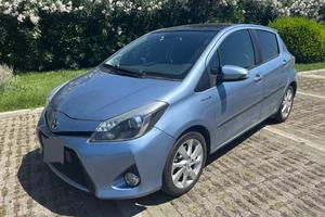 Toyota Yaris Hybrid 