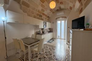 CASA INDIPENDENTE A POLIGNANO A MARE