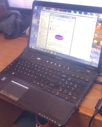 laptop i7 a660 11m - 8GB Ram - 500GB SSD - 15.6"
