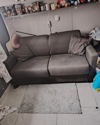 divano letto a una piazza e mezza