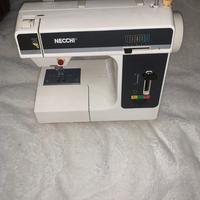 macchina cucito necchi