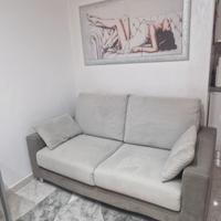 divano due posti grigio