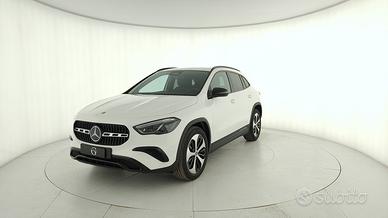 MERCEDES-BENZ GLA 200 d automatic