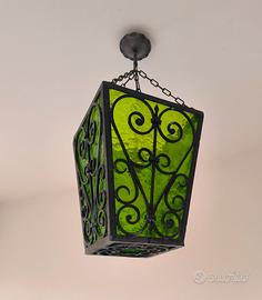 Lampadario Vintage in Ferro Battuto e Vetro Verde