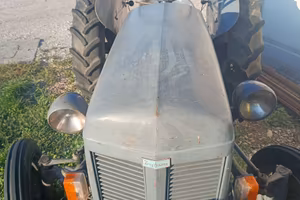 Trattore massey ferguson