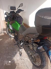 supporti givi per valige laterali  versys 300x