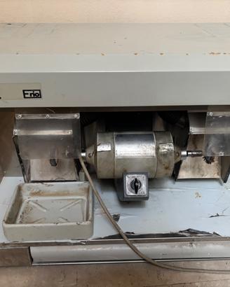 Lucidatrice ERIO E/82 professionale con aspirazion