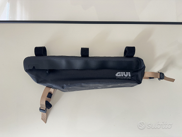 Givi Adventure Line hill