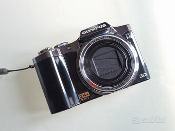 Olympus Superzoom Potente e Versatile