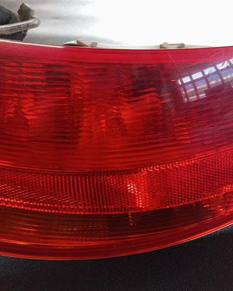 Fanale posteriore dx AUDI A3 anno 2006 5 porte