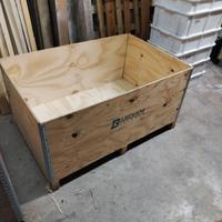 Cassoni in legno su bancale