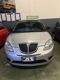 Lancia Ypsilon 1.2 benz fine 2009 ok neopatentati