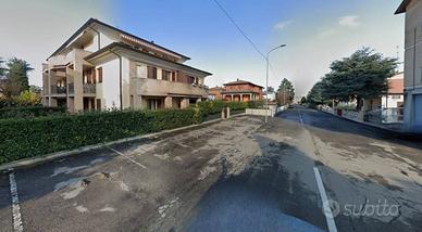 Box / Garage di 20 m² a Castelfranco Emilia